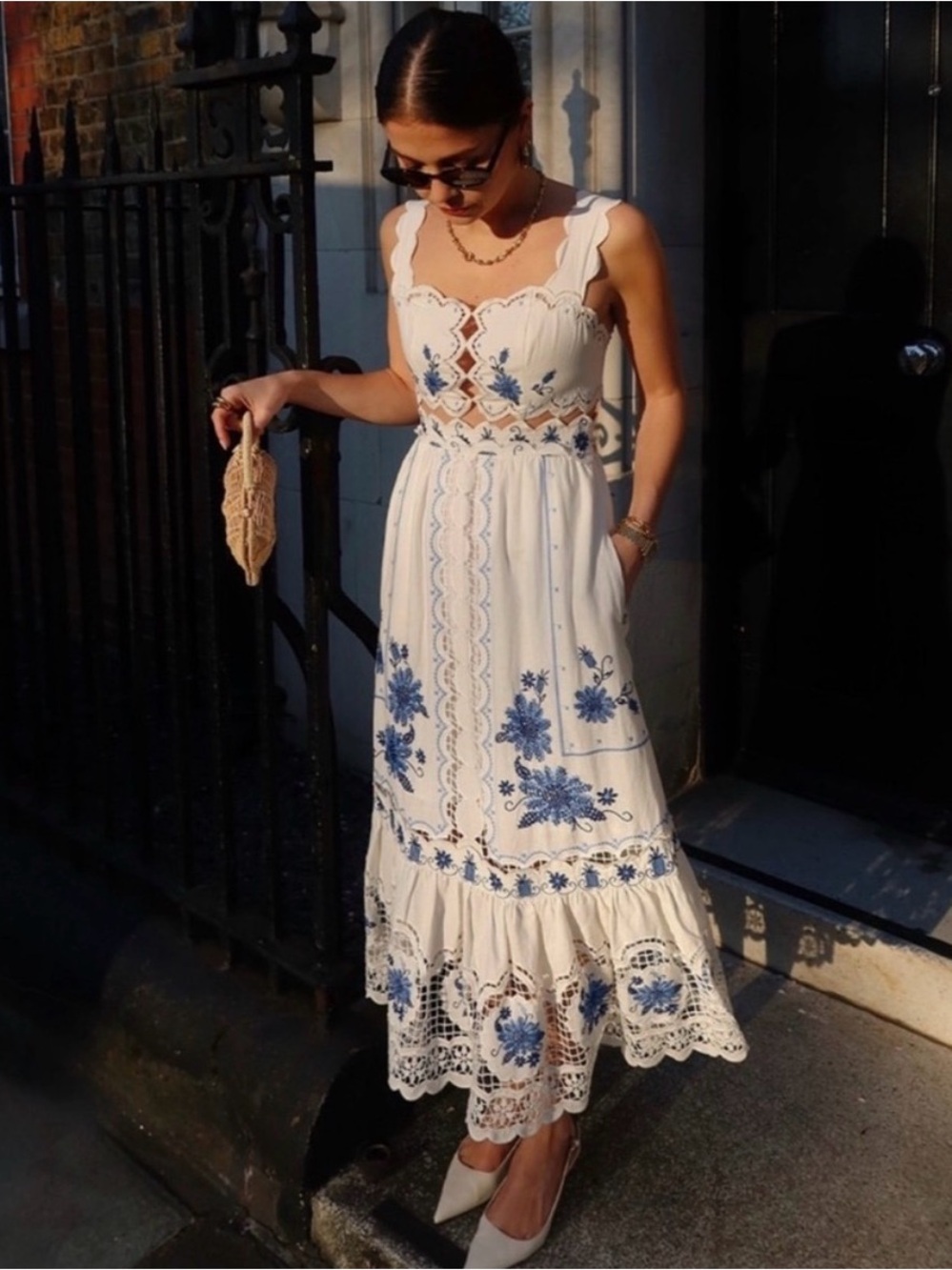 FARM Rio White Blue Embroidered Richelieu Lace Midi Maxi Dress M Floral Cutwork